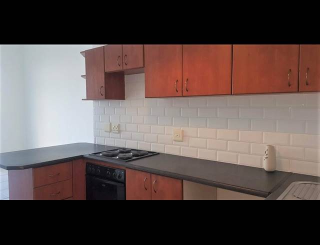 1 BEDROOM APARTMENT TO LET IN TABLE VIEW